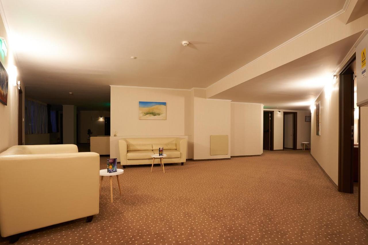 Petrodava One Piatra Neamt Exterior photo